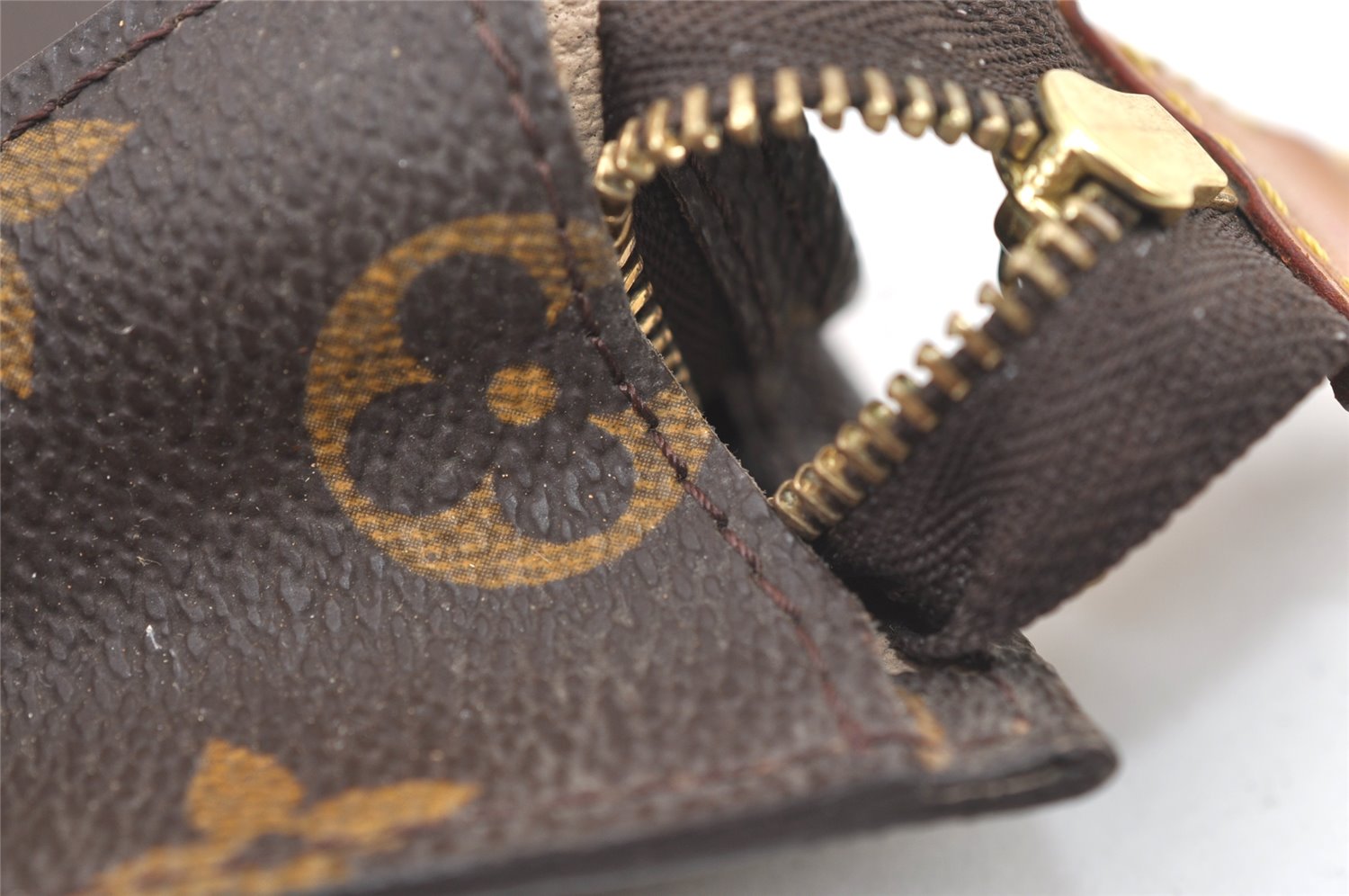 Authentic Louis Vuitton Monogram Pouch For Bucket PM LV 0762K