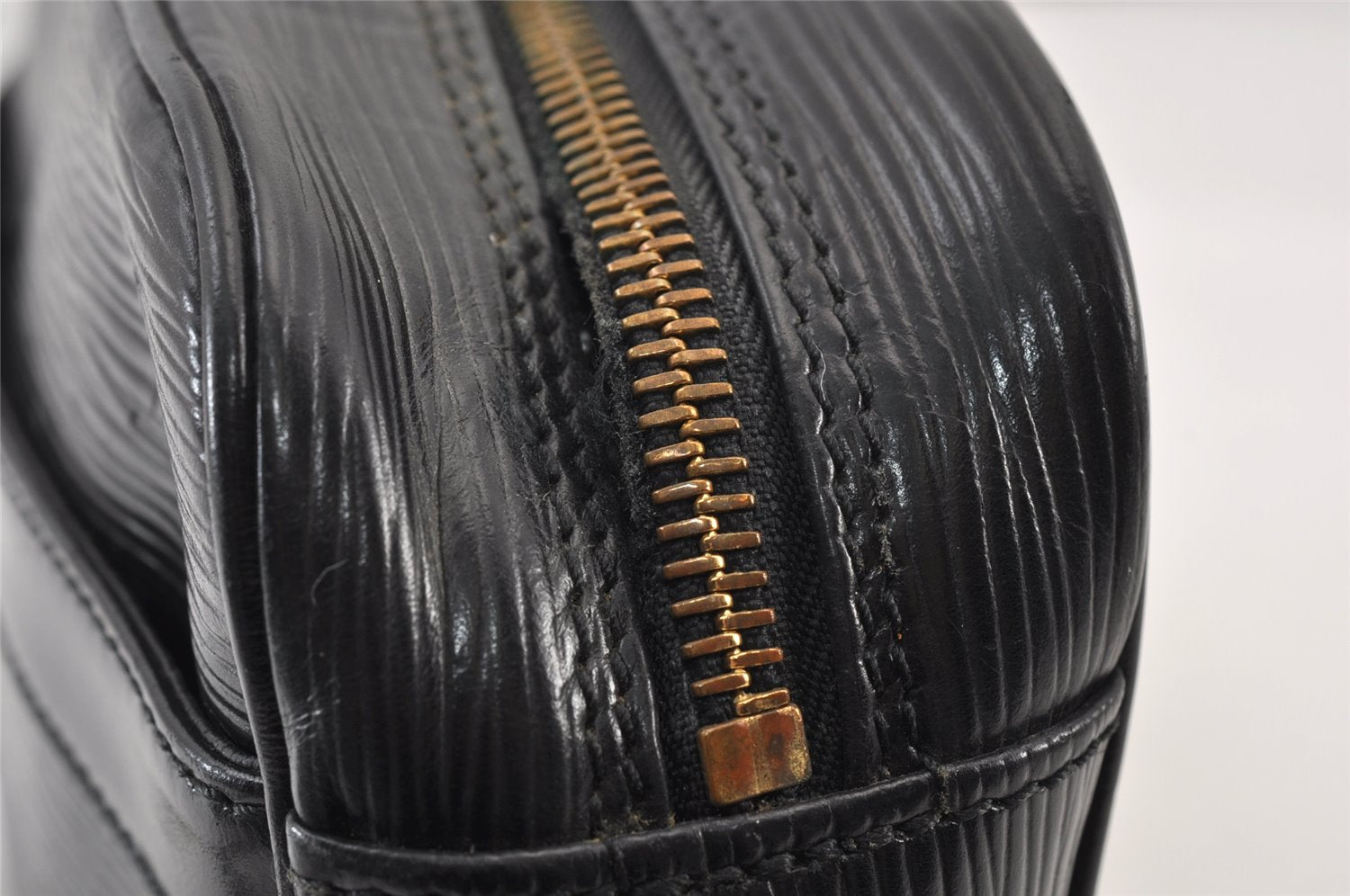 Auth Louis Vuitton Epi Trocadero 24 Shoulder Cross Bag M52312 Black Junk 0766K