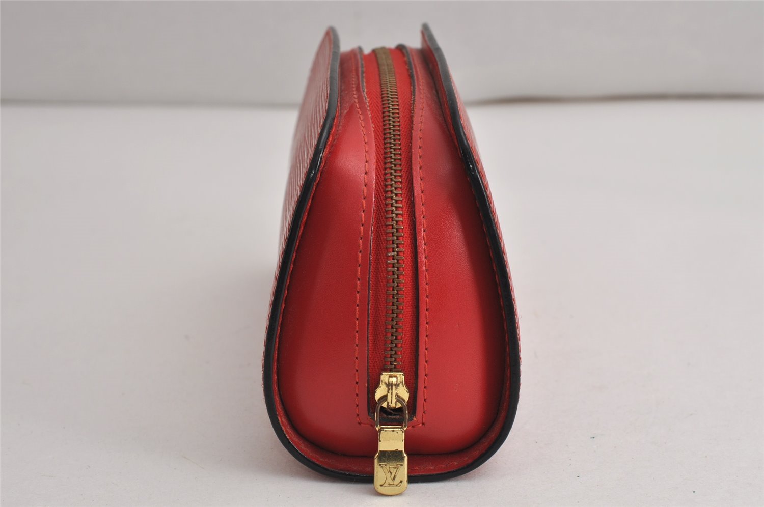 Authentic Louis Vuitton Epi Dauphine Cosmetic Pouch Red M48447 LV Junk 0771K