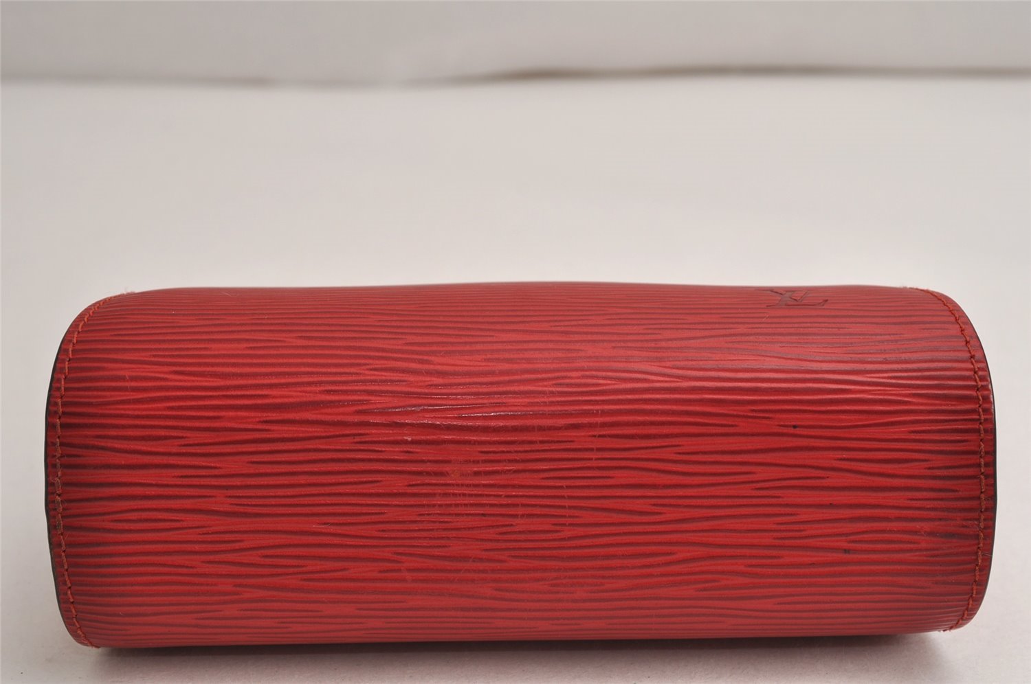 Authentic Louis Vuitton Epi Dauphine Cosmetic Pouch Red M48447 LV Junk 0771K