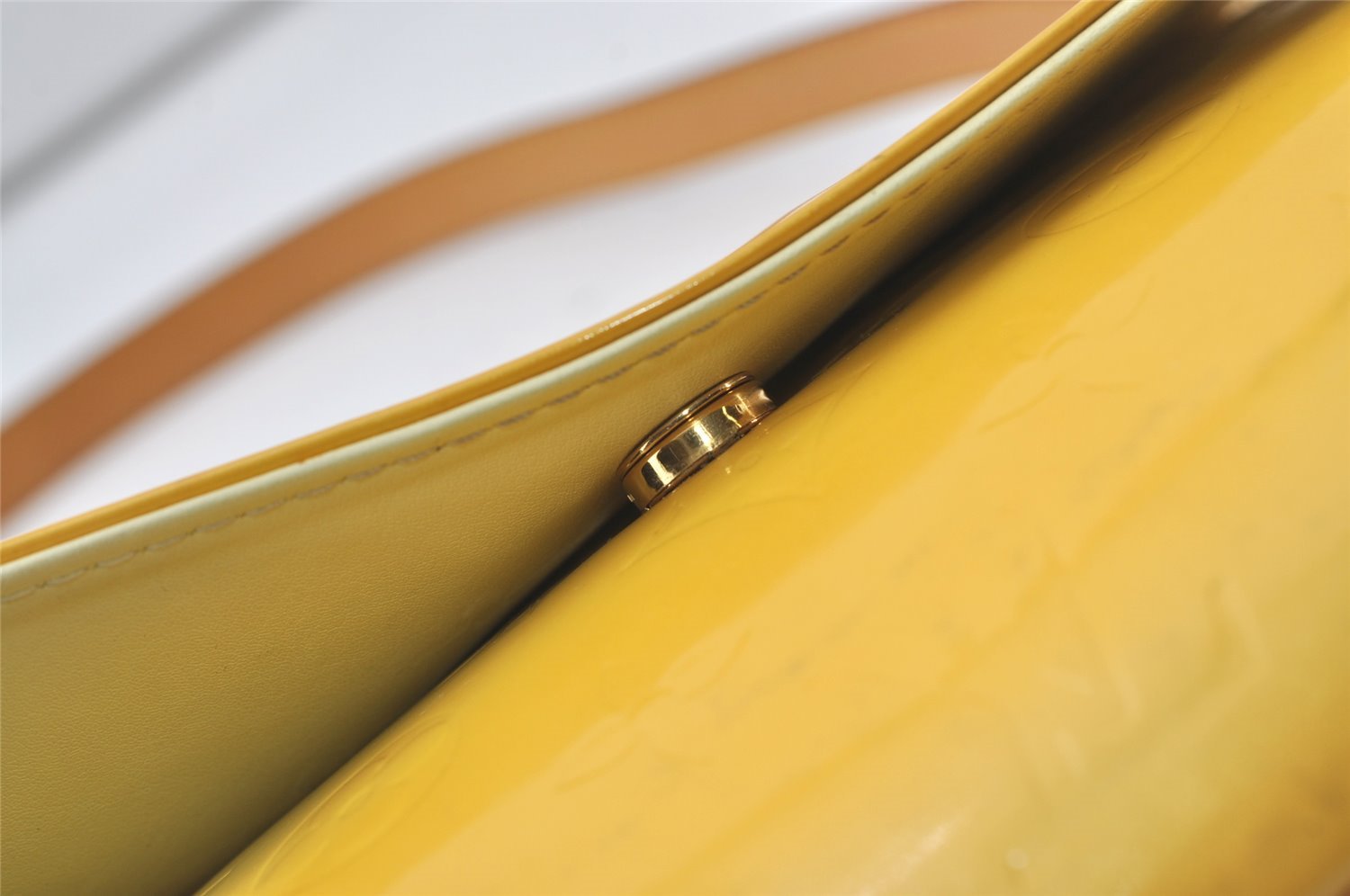 Auth Louis Vuitton Vernis Thompson Street Shoulder Bag Yellow M91071 LV 0780J
