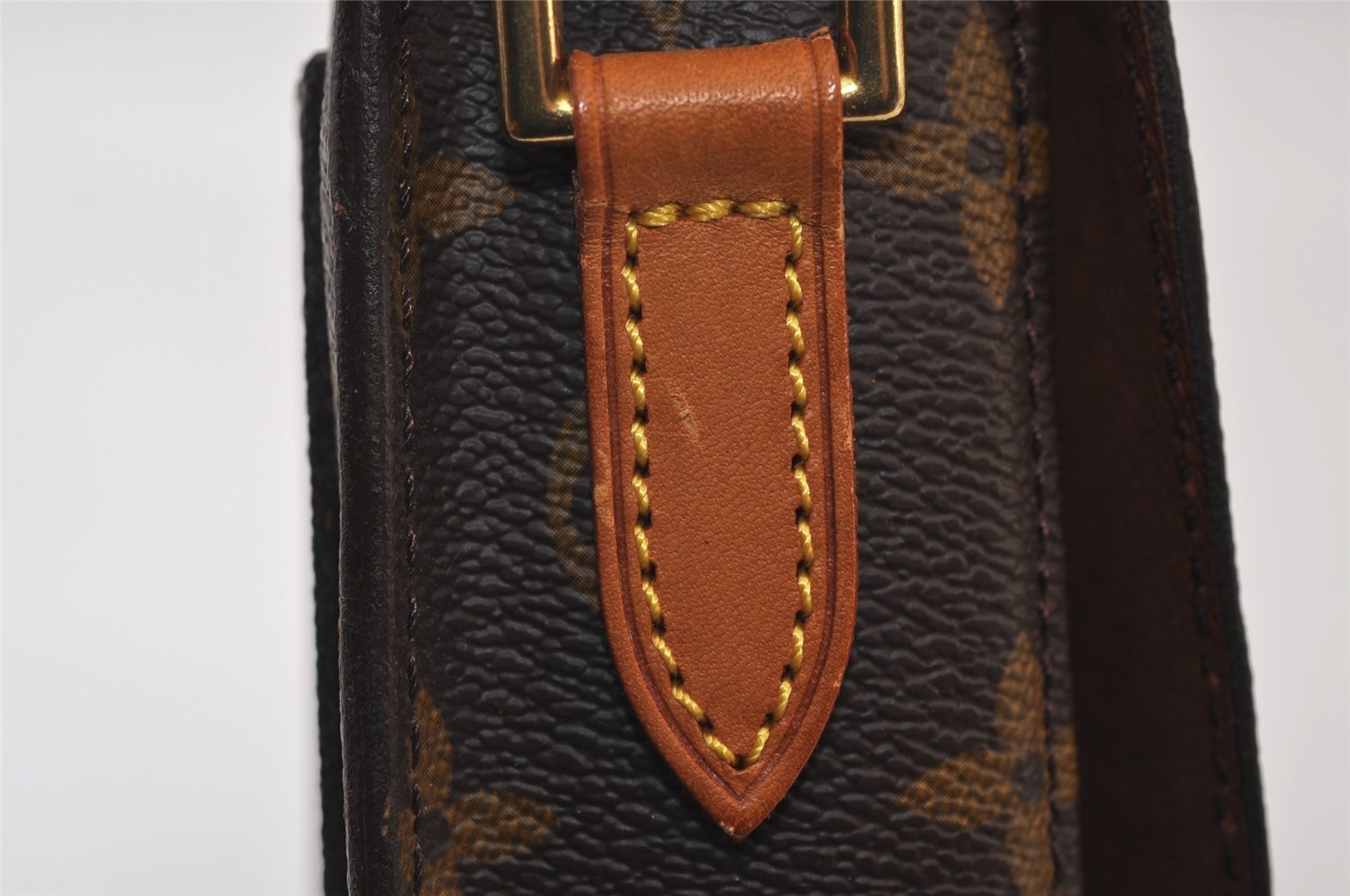 Authentic Louis Vuitton Monogram Saint Cloud MM M51243 Shoulder Cross Bag 0781J