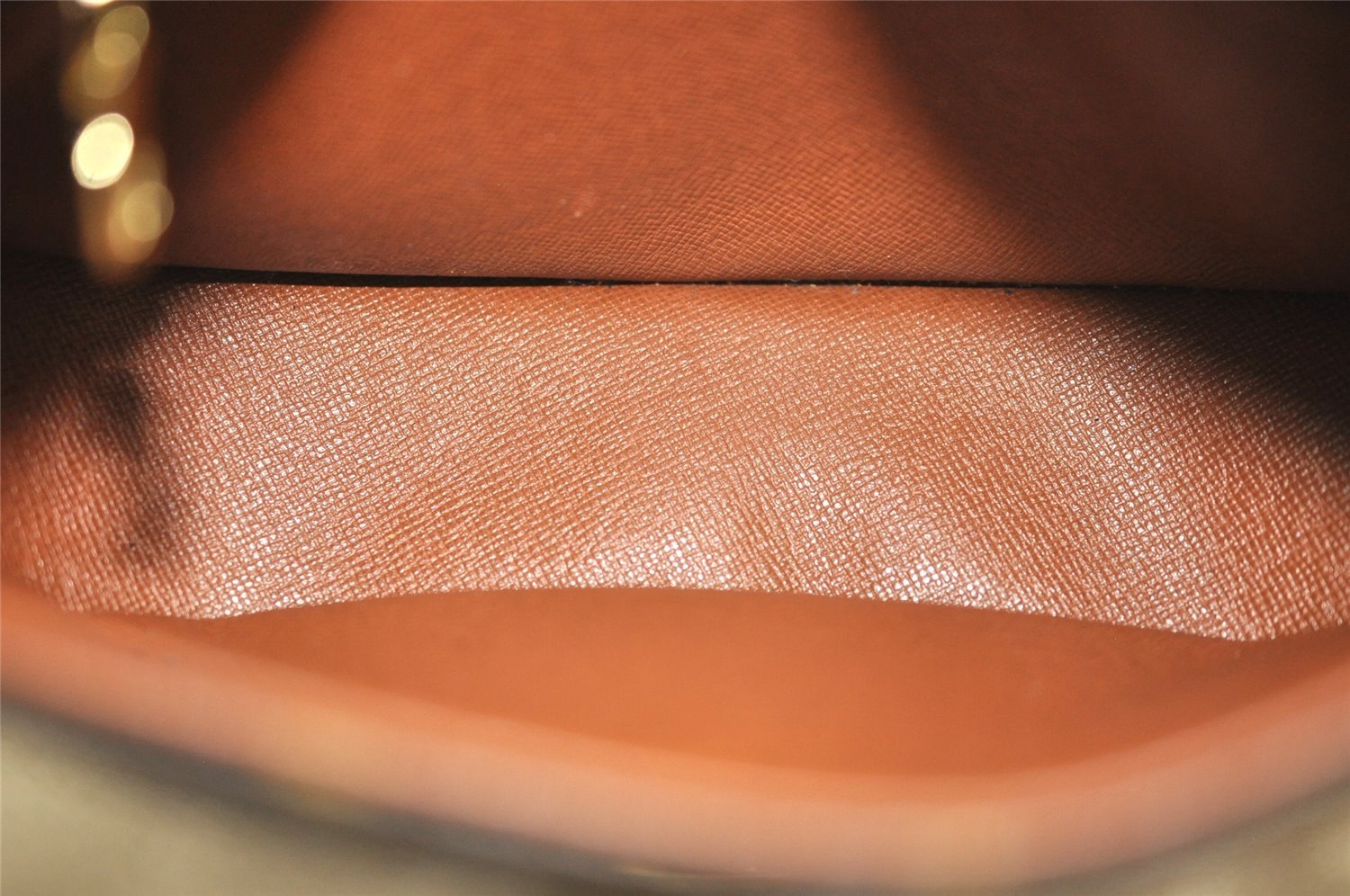 Authentic Louis Vuitton Monogram Saint Cloud MM M51243 Shoulder Cross Bag 0781J