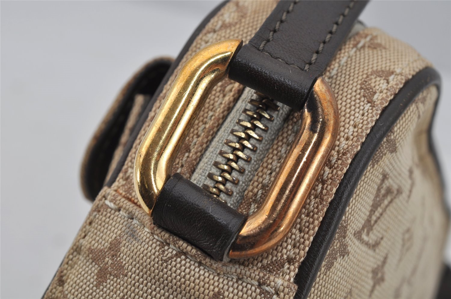 Auth Louis Vuitton Monogram Mini Juliet MM Shoulder Cross Bag M92218 Beige 0785J