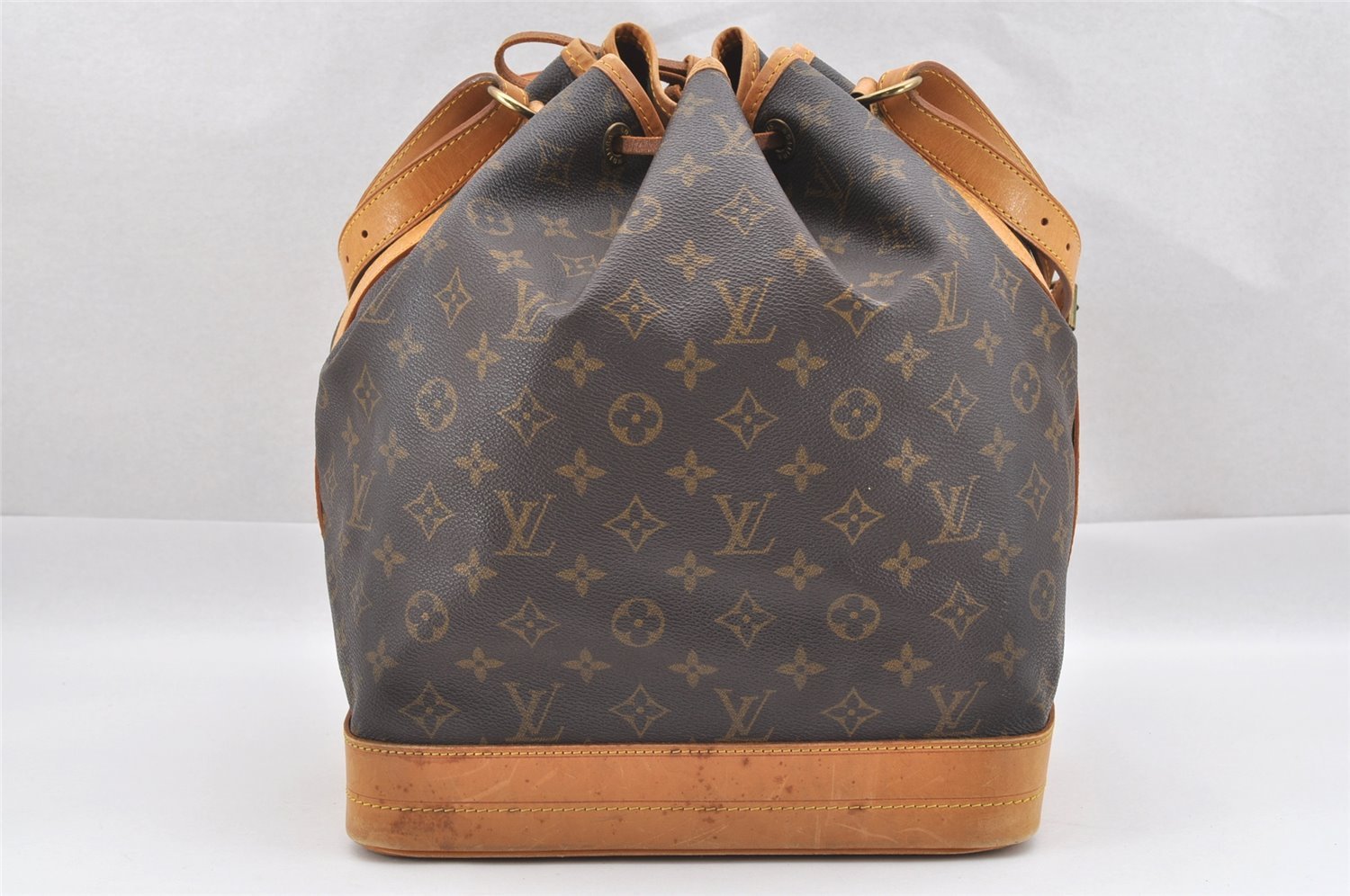 Authentic Louis Vuitton Monogram Noe Shoulder Drawstring Bag M42224 LV 0787J