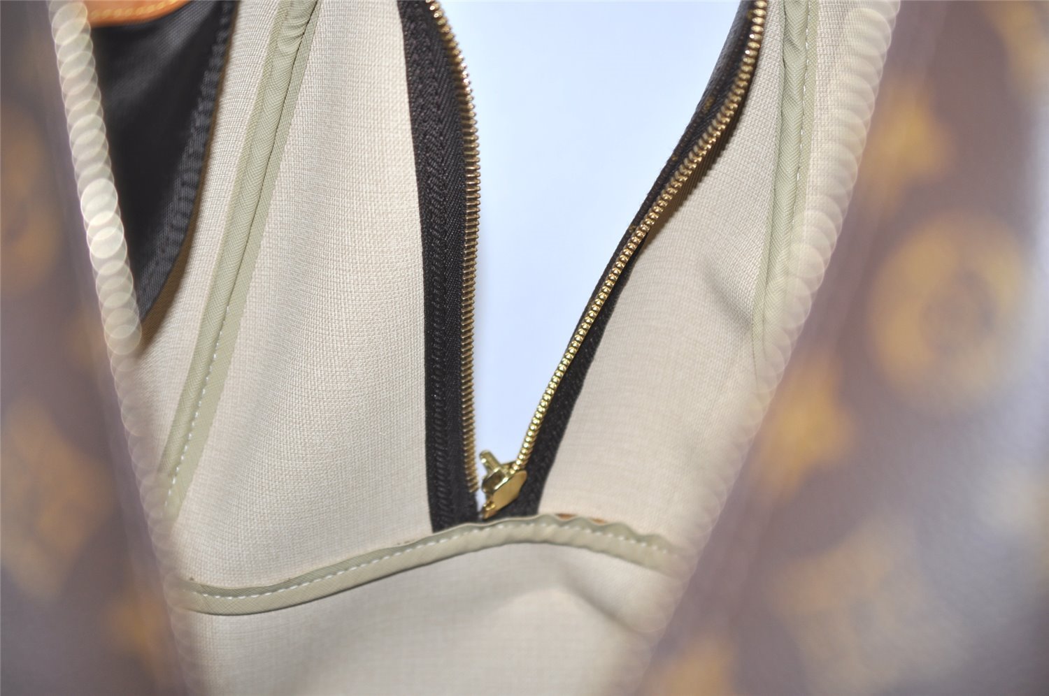 Authentic Louis Vuitton Monogram Evasion PM Boston Travel Bag M41443 LV 0801J