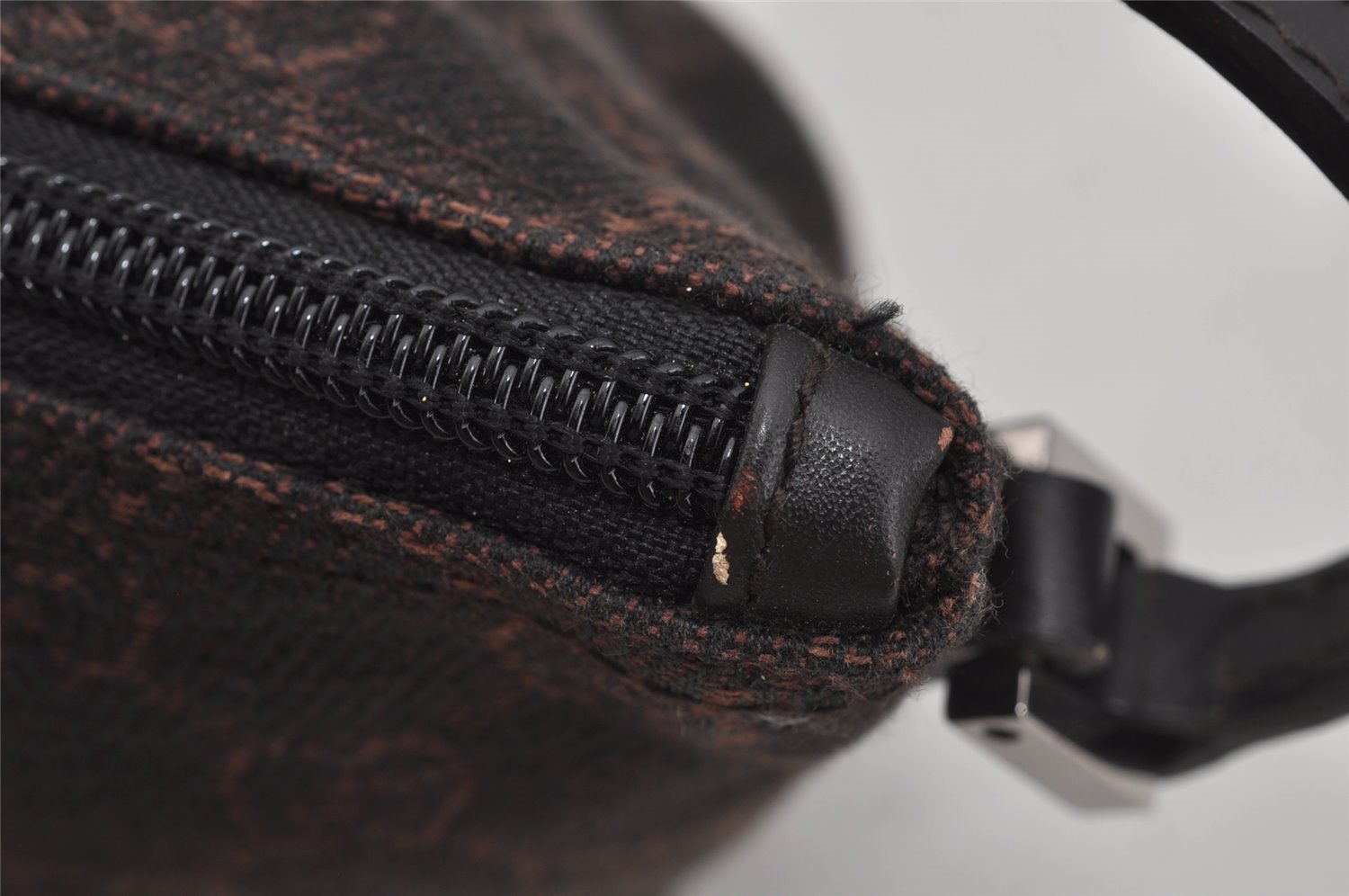 Authentic GUCCI Hand Bag Pouch Purse GG Canvas Leather 07198 Brown 0809J