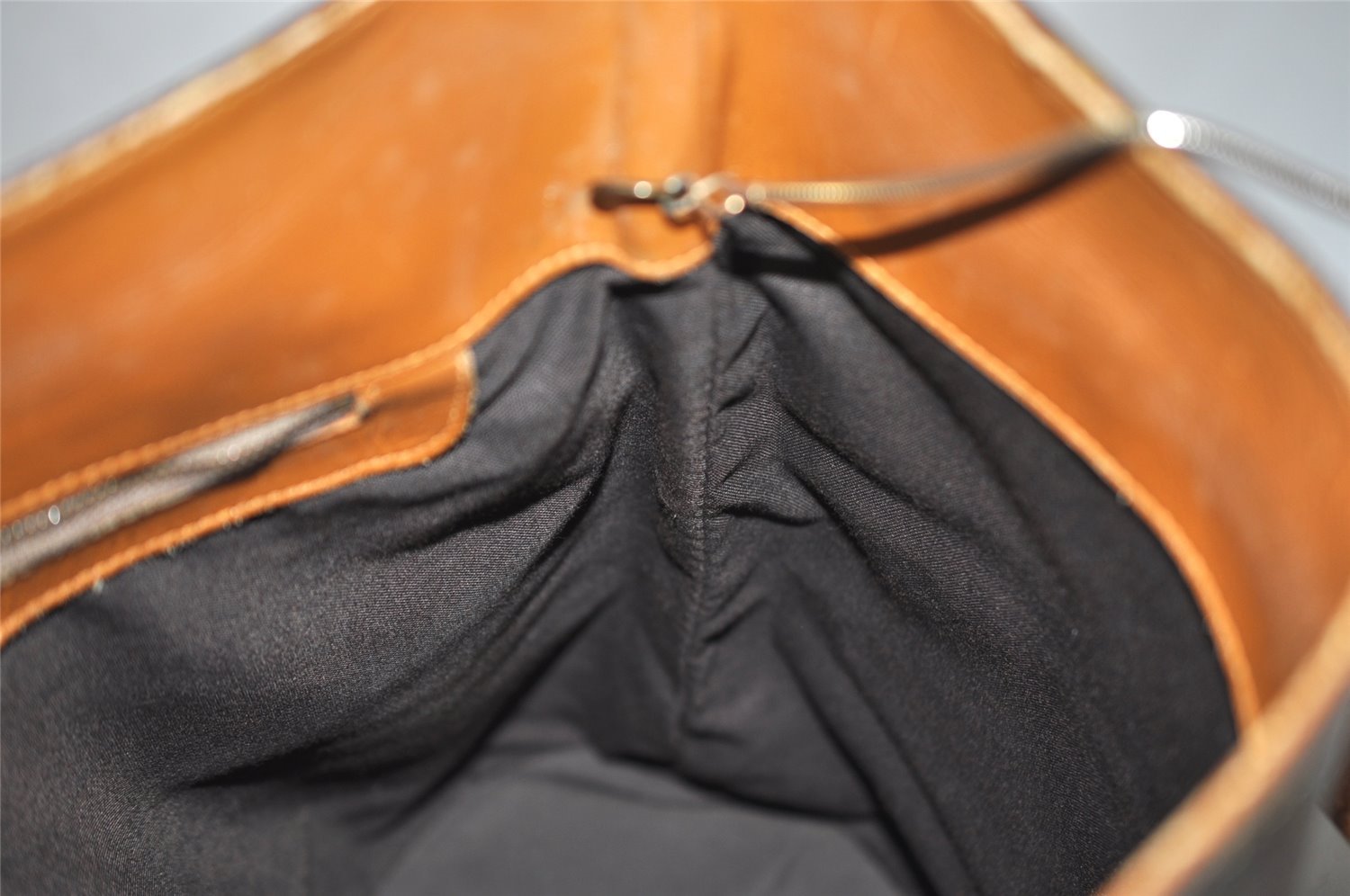 Authentic Louis Vuitton Monogram Bucket GM Shoulder Bag T42236 USA Model 0810J