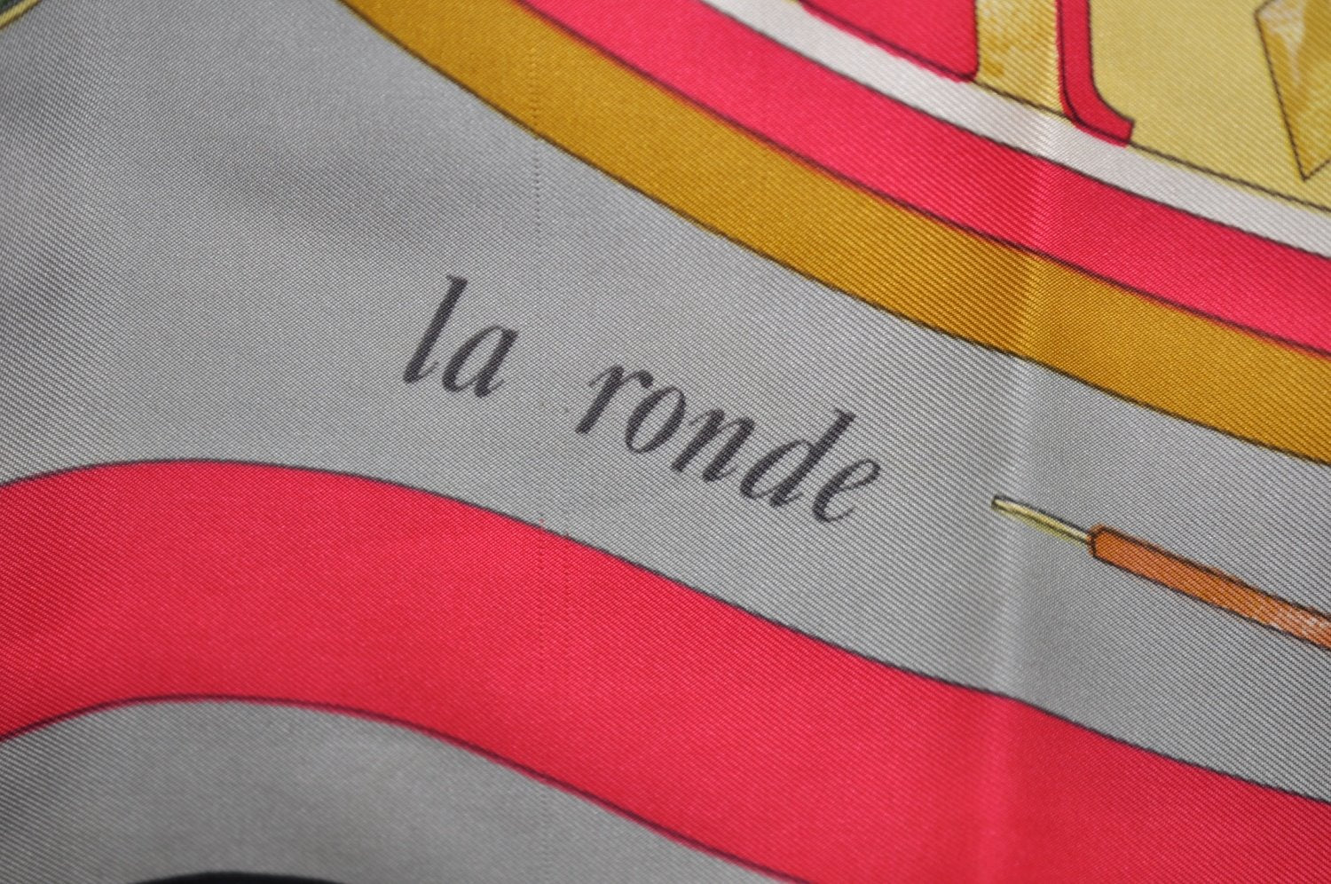 Authentic HERMES Carre 90 Scarf 