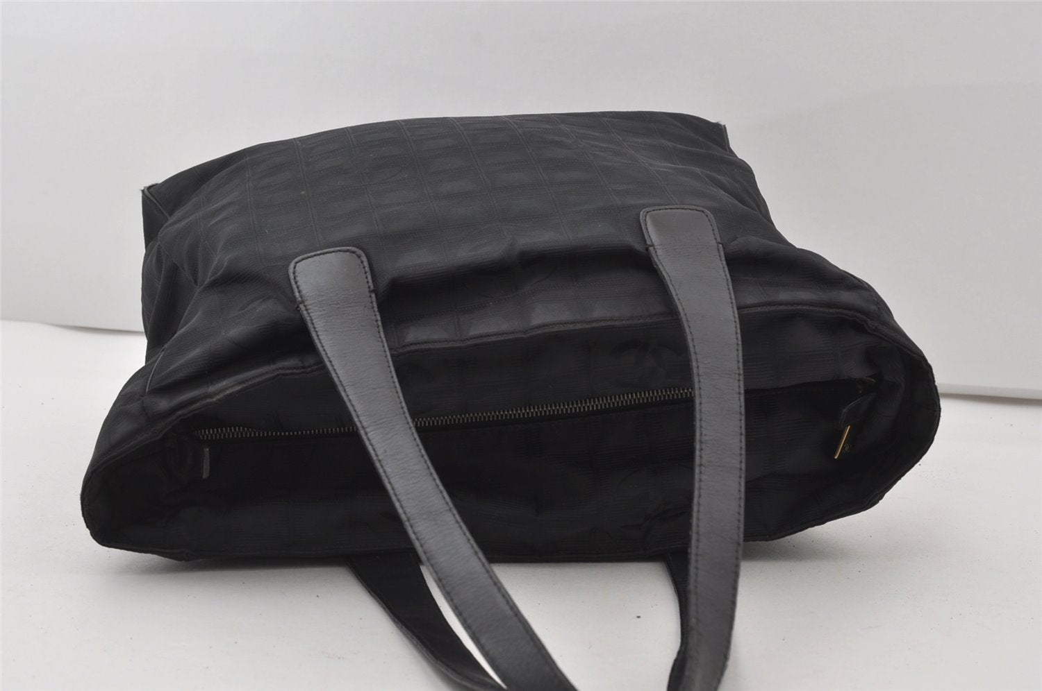 Authentic CHANEL New Travel Line Shoulder Tote Bag Nylon Leather Black 0818J