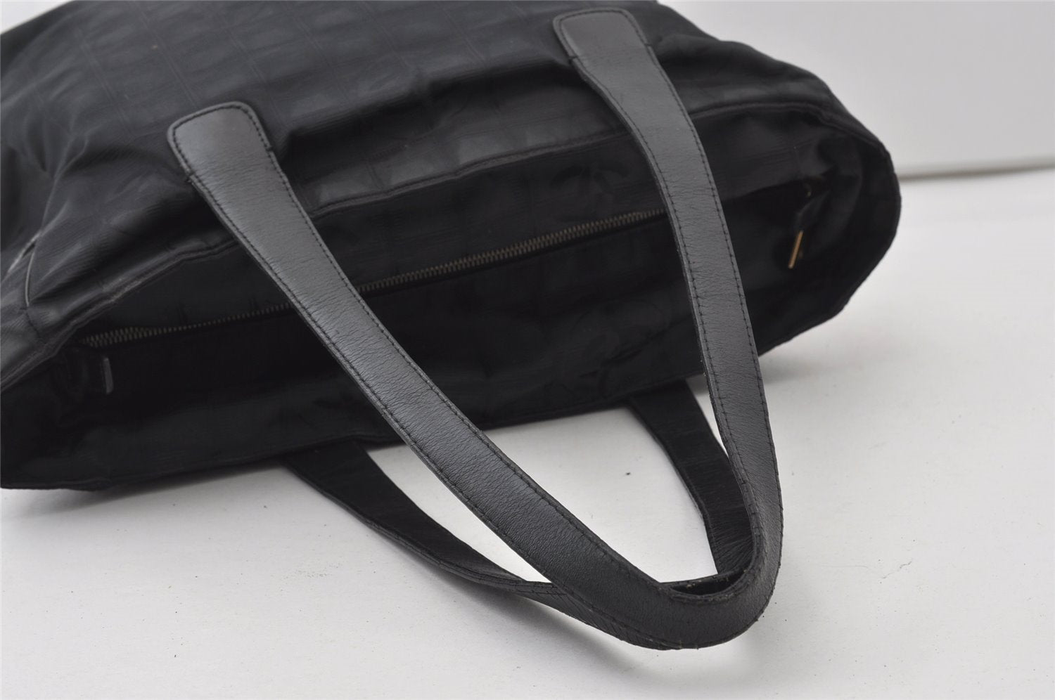 Authentic CHANEL New Travel Line Shoulder Tote Bag Nylon Leather Black 0818J