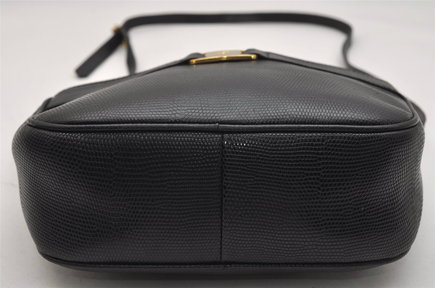 Authentic Salvatore Ferragamo Vara Shoulder Body Cross Bag Leather Black 0818K