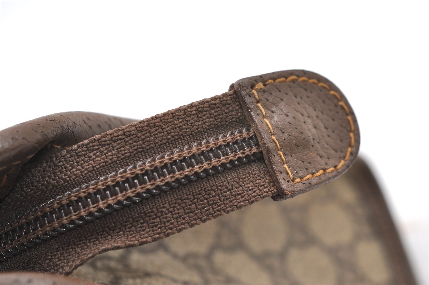 Authentic GUCCI Vintage Clutch Hand Bag Purse GG PVC Leather Brown Junk 0822J