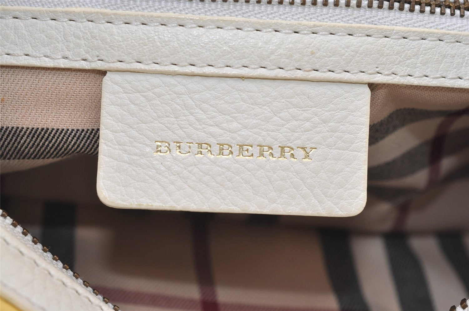 Authentic BURBERRY Vintage Leather Shoulder Hand Bag Purse White 0824K