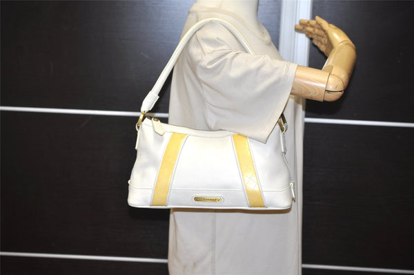Authentic BURBERRY Vintage Leather Shoulder Hand Bag Purse White 0824K