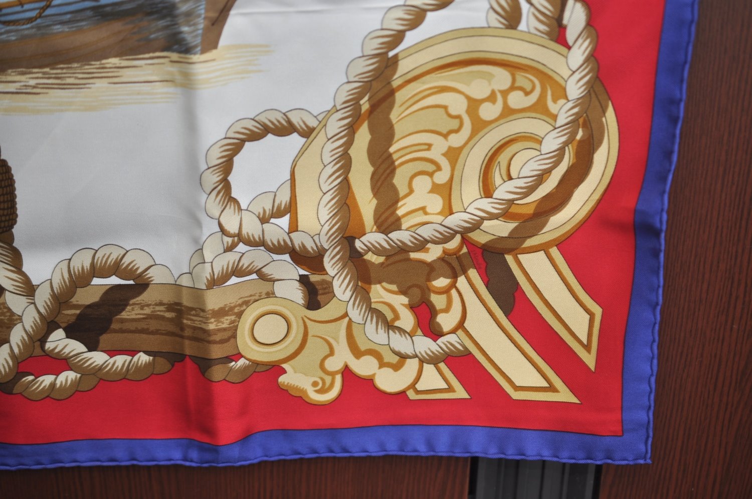 Authentic HERMES Carre 90 Scarf 