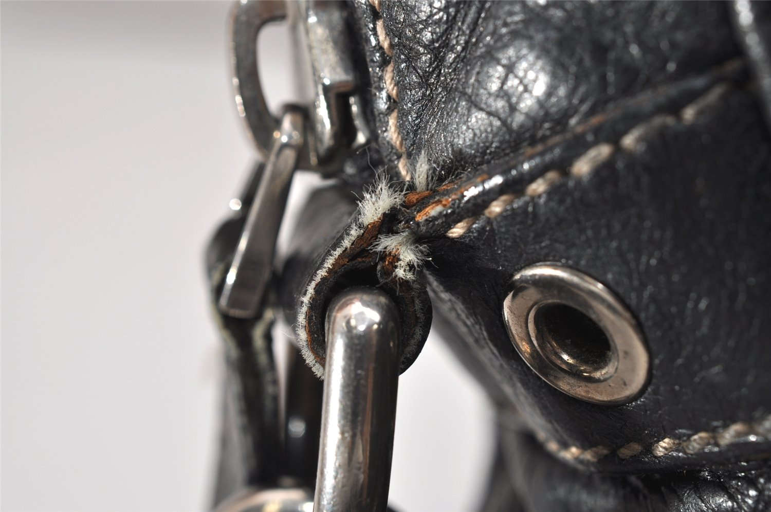 Authentic GUCCI Crest Shoulder Cross Body Bag Purse Leather 201451 Black 0836K