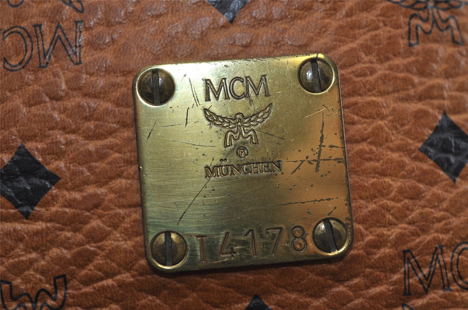 Authentic MCM Visetos Leather Vintage Shoulder Drawstring Bag Purse Brown 0840J