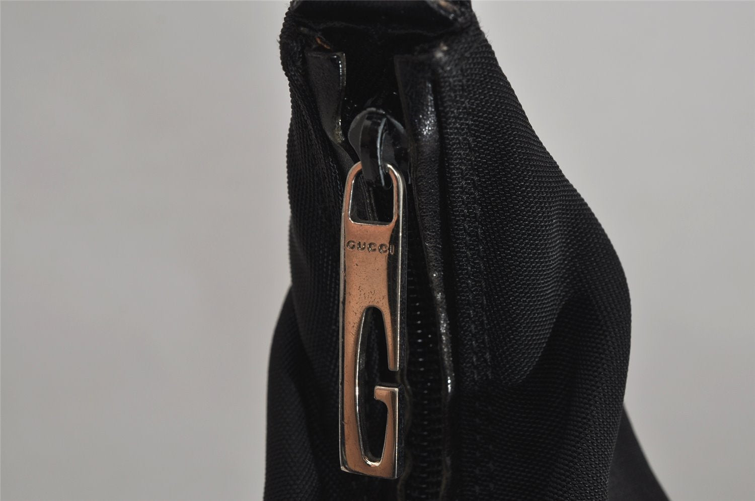 Authentic GUCCI Vintage Shoulder Bag Nylon Leather Black 0840K