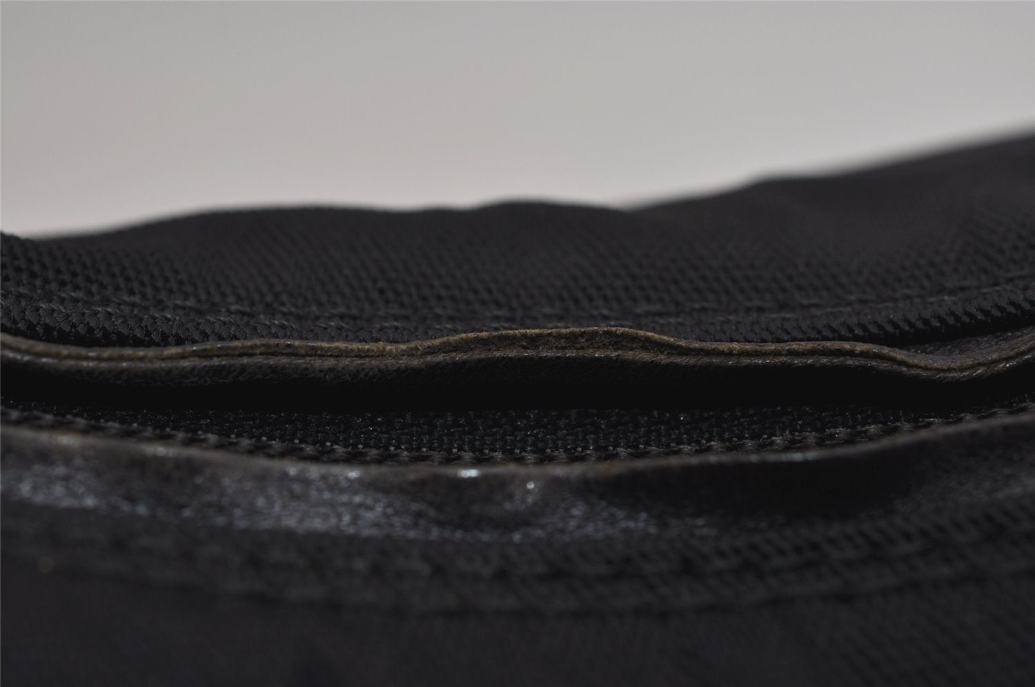 Authentic GUCCI Vintage Shoulder Bag Nylon Leather Black 0840K