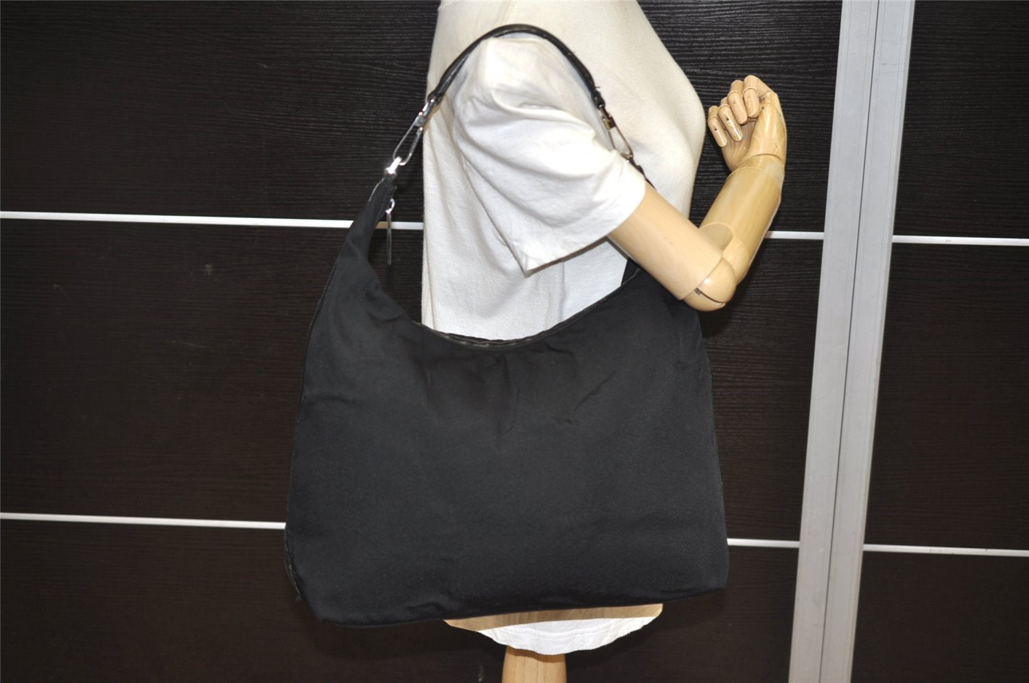 Authentic GUCCI Vintage Shoulder Bag Nylon Leather Black 0840K