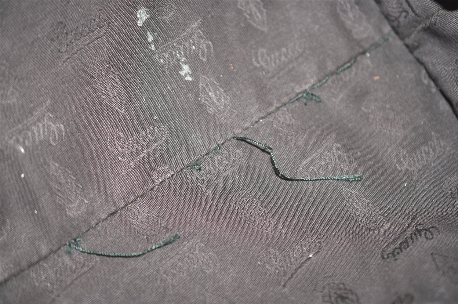 Authentic GUCCI Guccissima Sukey Shoulder Tote Bag GG Leather 211944 White 0846I