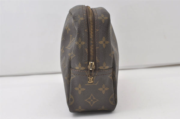 Auth Louis Vuitton Monogram Trousse Toilette 28 Clutch Hand Bag M47522 LV 0846J