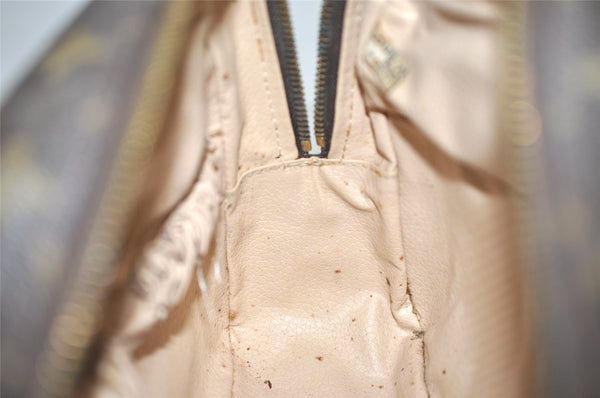 Auth Louis Vuitton Monogram Trousse Toilette 28 Clutch Hand Bag M47522 LV 0846J