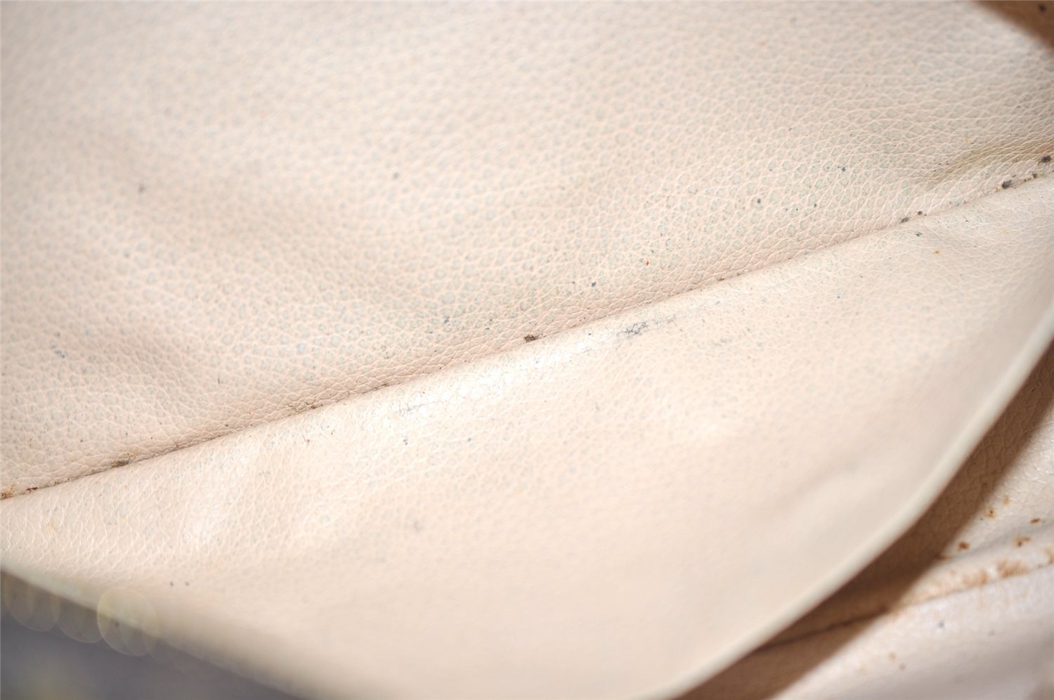 Auth Louis Vuitton Monogram Trousse Toilette 28 Clutch Hand Bag M47522 LV 0846J