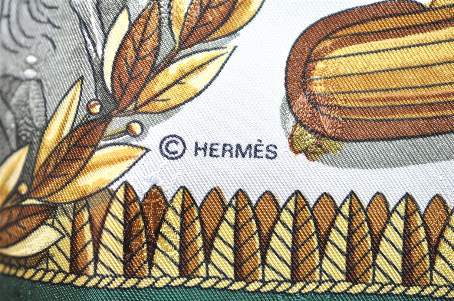 Authentic HERMES Carre 90 Scarf 