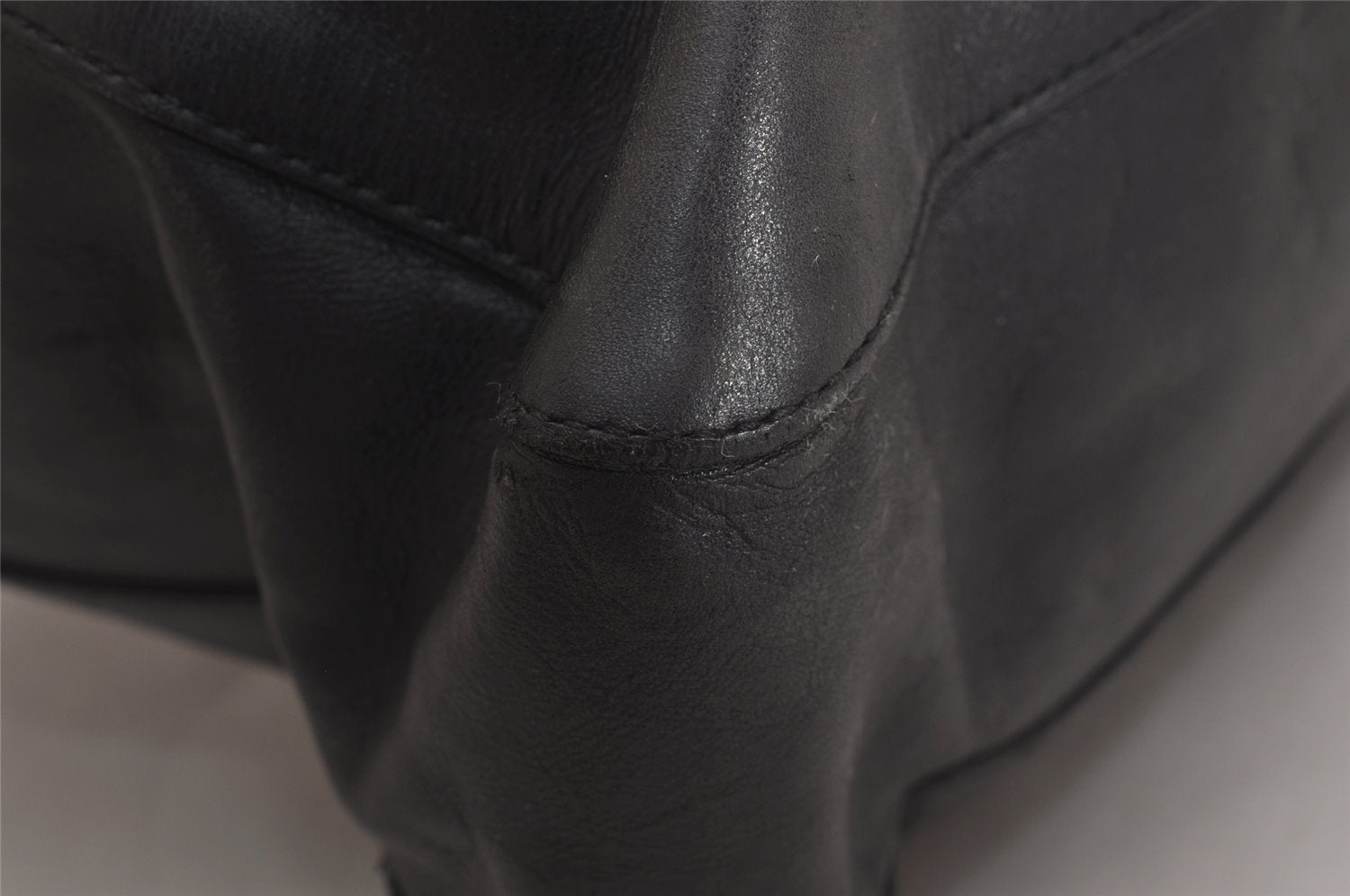 Authentic GUCCI Vintage Bamboo Shoulder Hand Bag Leather Black 0857J