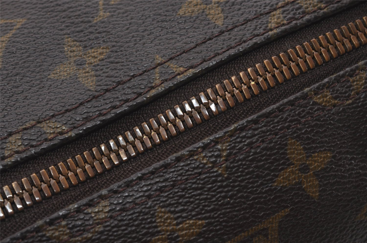 Authentic Louis Vuitton Monogram Keepall 55 Travel Boston Bag M41424 LV 0863I