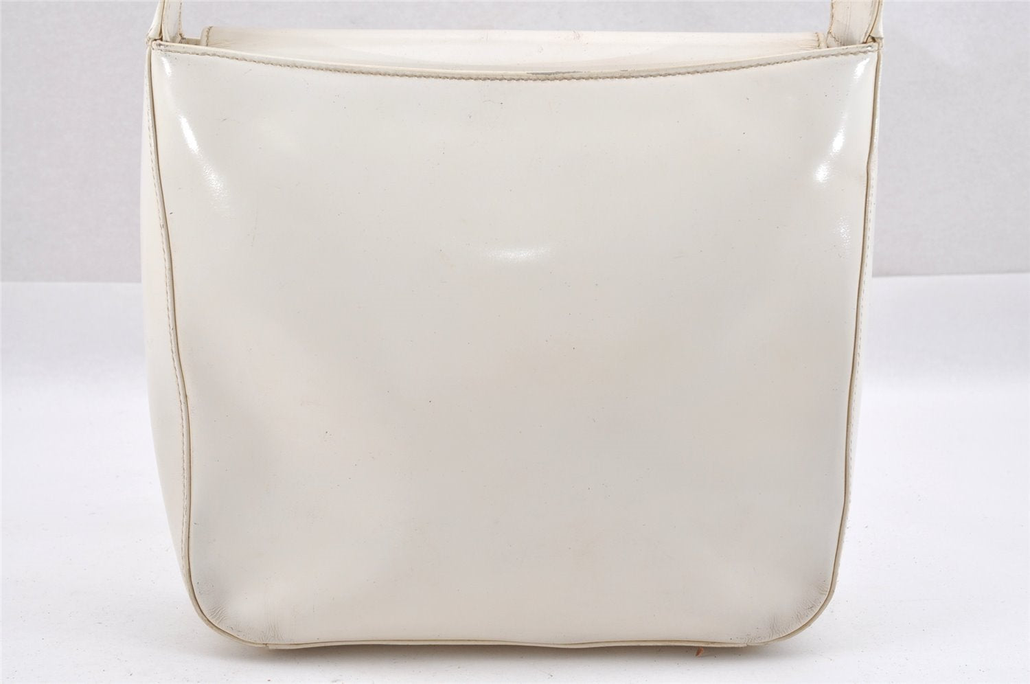 Authentic GUCCI Vintage SOHO Shoulder Hand Bag Purse Enamel White Junk 0865J