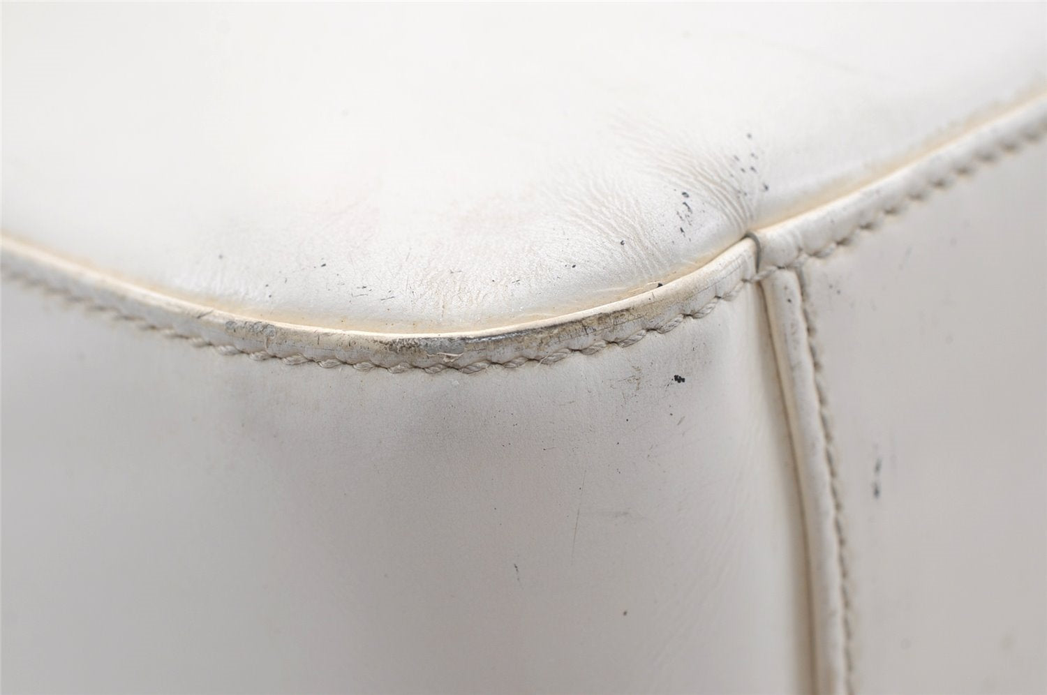 Authentic GUCCI Vintage SOHO Shoulder Hand Bag Purse Enamel White Junk 0865J