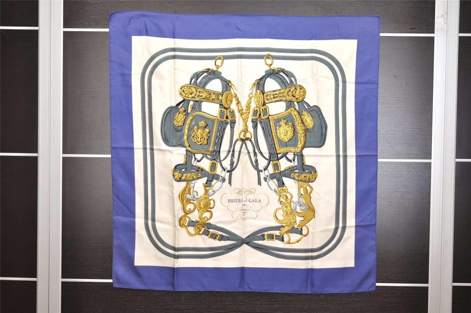 Authentic HERMES Carre 90 Scarf 