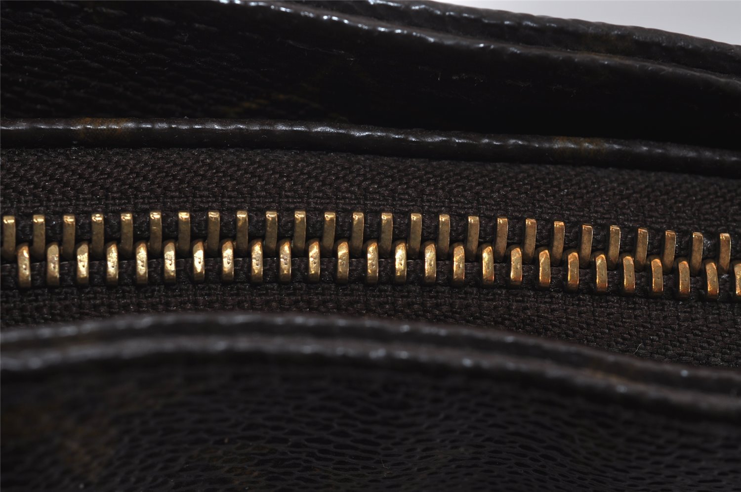 Authentic Louis Vuitton Monogram Looping GM Shoulder Bag M51145 LV 0883J