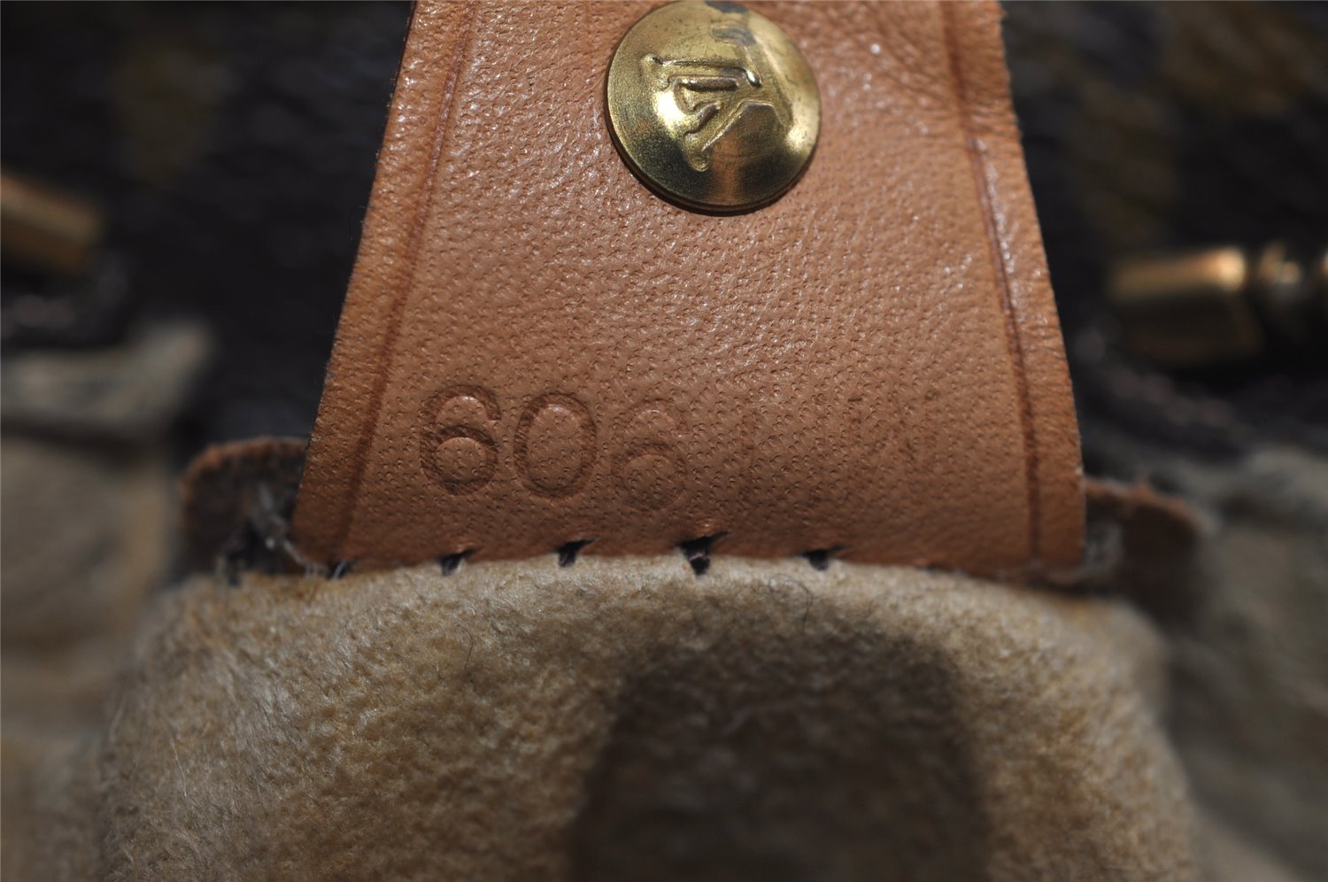 Authentic Louis Vuitton Monogram Looping GM Shoulder Bag M51145 LV 0883J