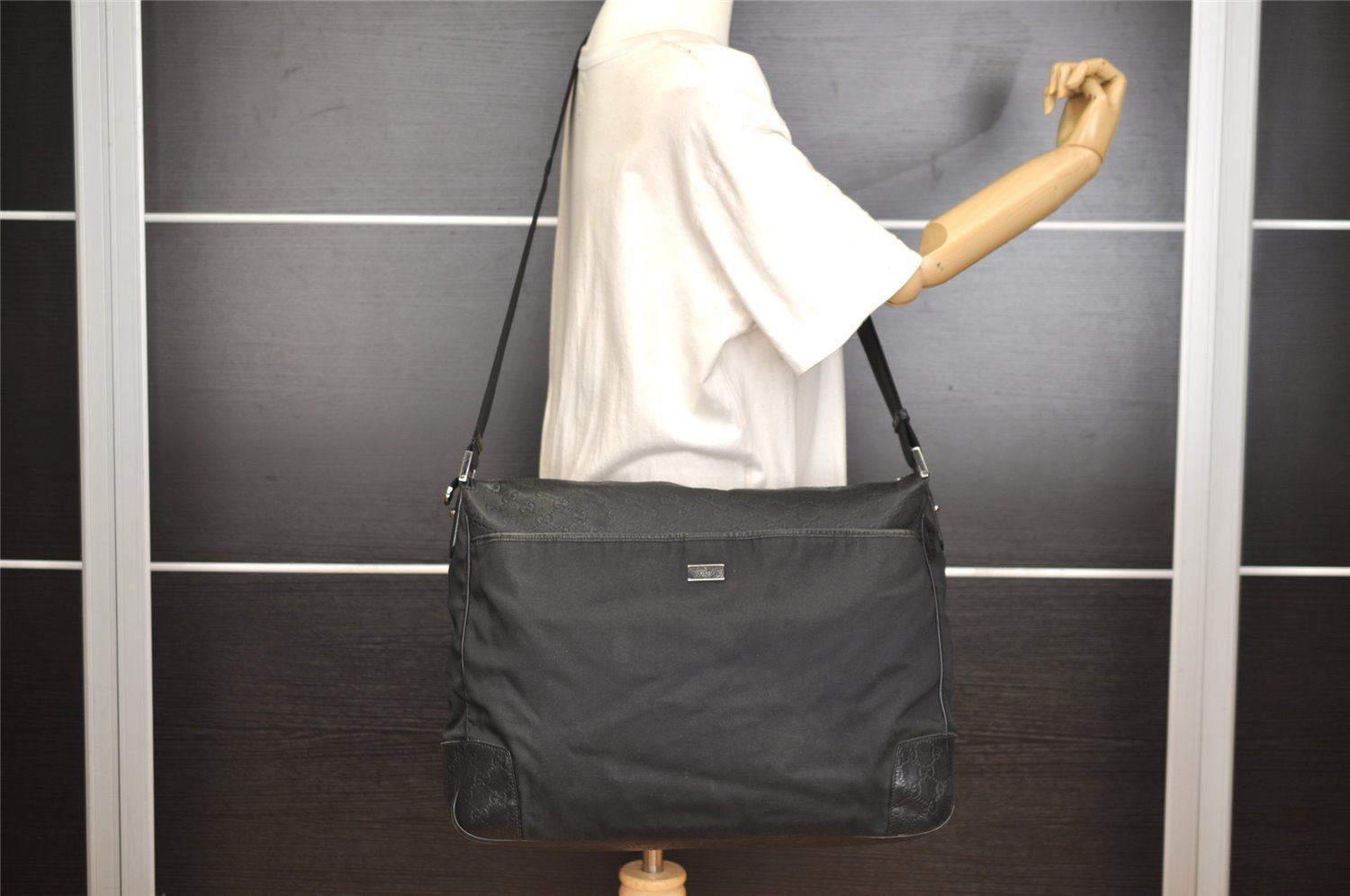 Authentic GUCCI Guccissima Shoulder Bag Nylon GG Leather 162781 Black 0884J