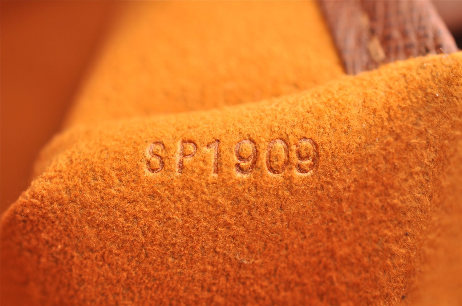 Authentic Louis Vuitton Monogram Musette Tango Shoulder Bag M51257 LV 0885I