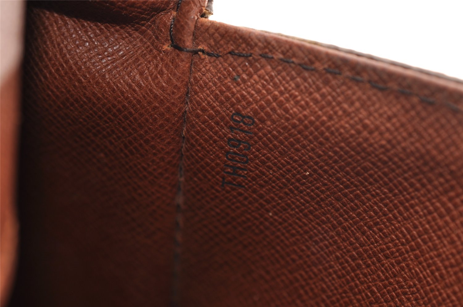 Authentic Louis Vuitton Monogram Saint Cloud GM M51242 Shoulder Cross Bag 0887I