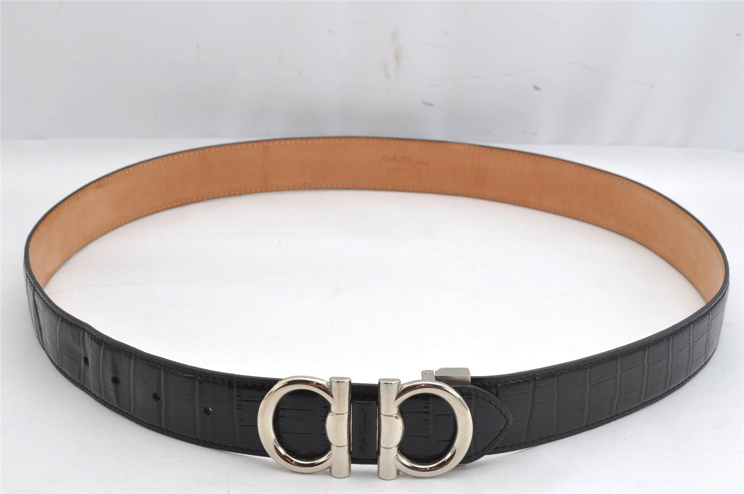 Authentic Salvatore Ferragamo Gancini Belt Leather Size 36.4-40.2