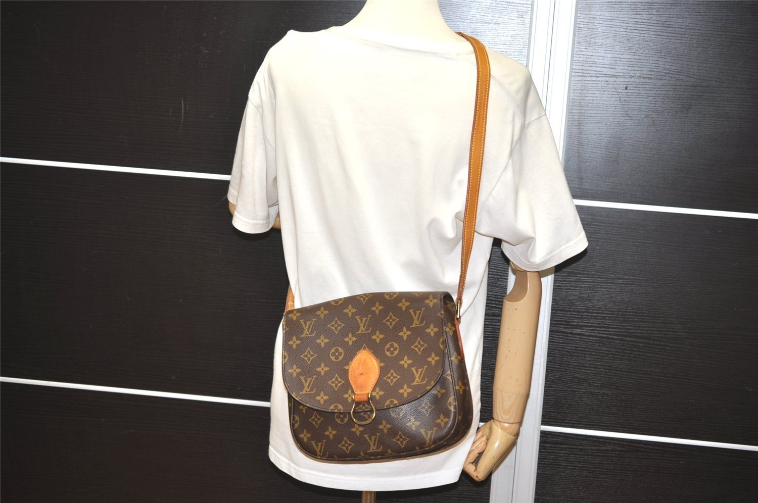 Authentic Louis Vuitton Monogram Saint Cloud GM M51242 Shoulder Cross Bag 0888I