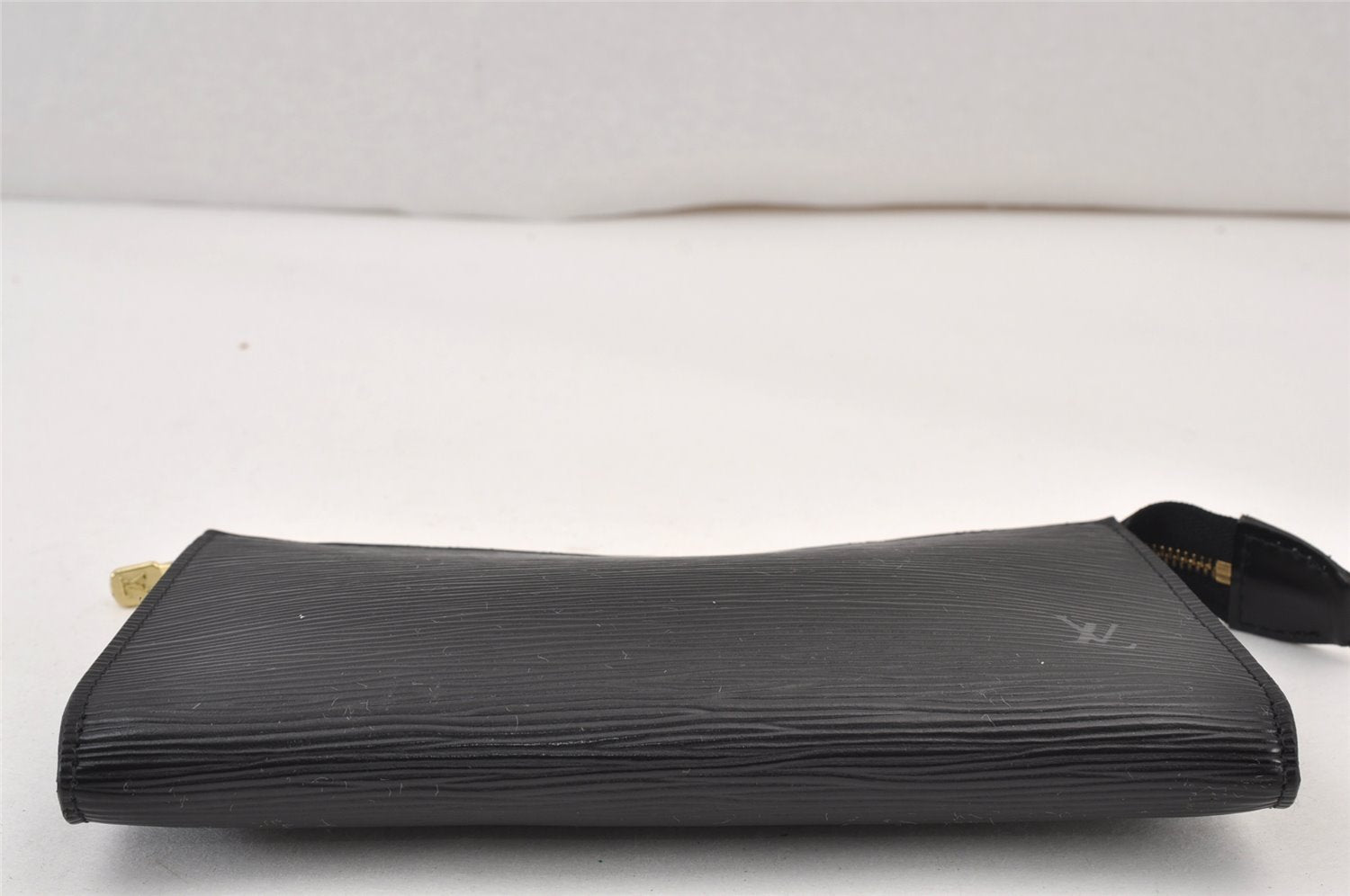 Authentic Louis Vuitton Epi Pochette Accessoires Pouch Black M52952 Junk 0888K