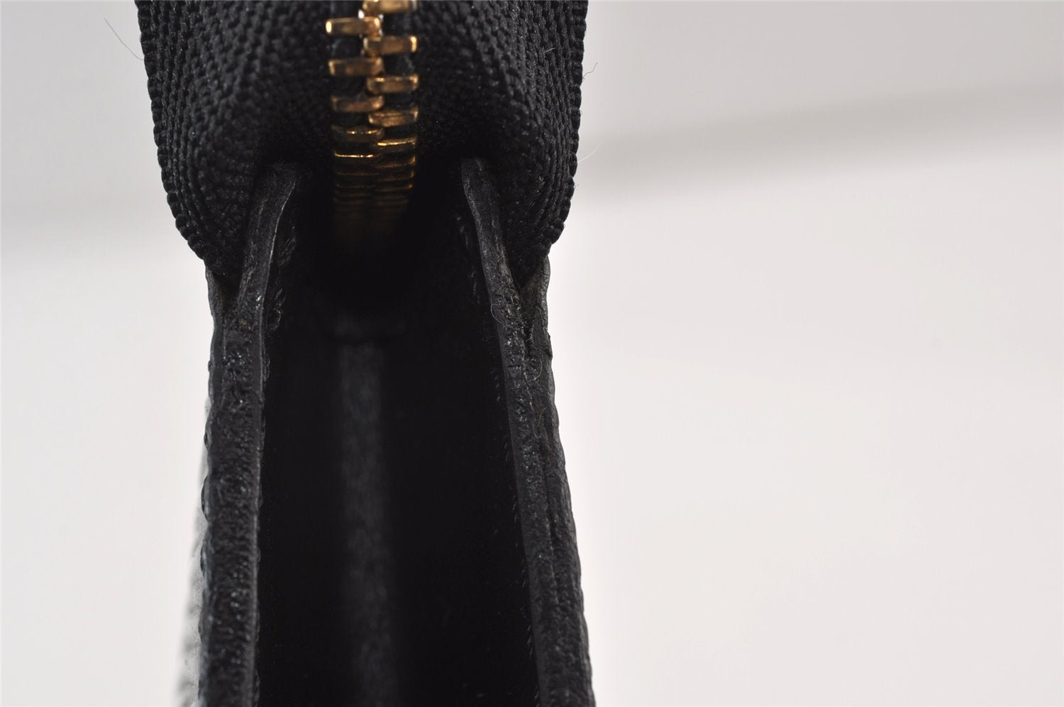 Authentic Louis Vuitton Epi Pochette Accessoires Pouch Black M52952 Junk 0888K