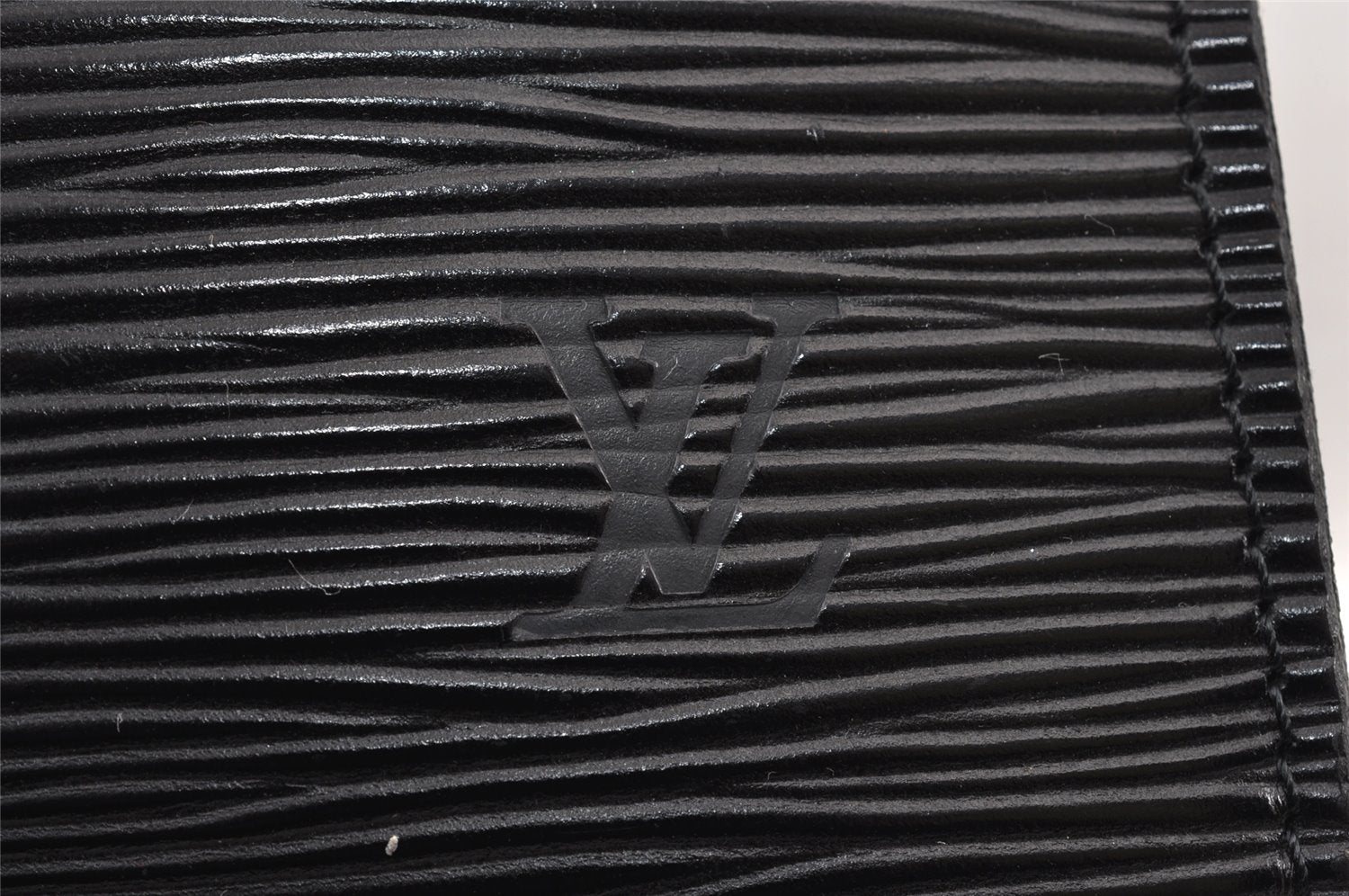 Authentic Louis Vuitton Epi Pochette Accessoires Pouch Black M52952 Junk 0888K