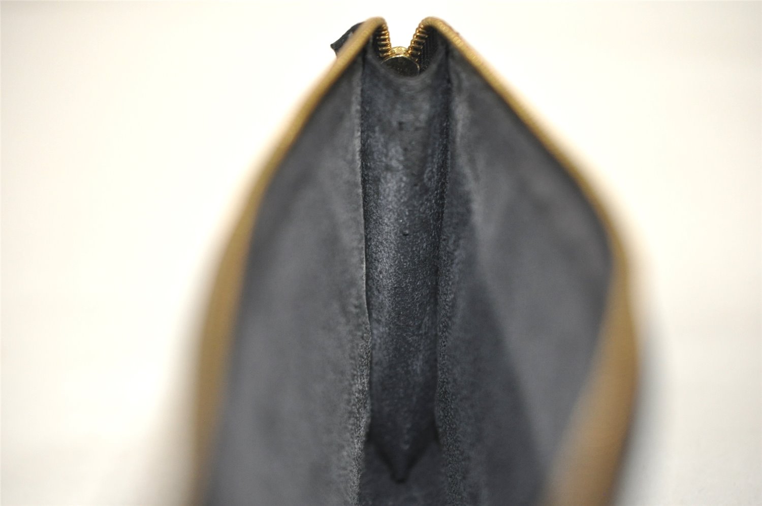 Authentic Louis Vuitton Epi Pochette Accessoires Pouch Black M52952 Junk 0888K