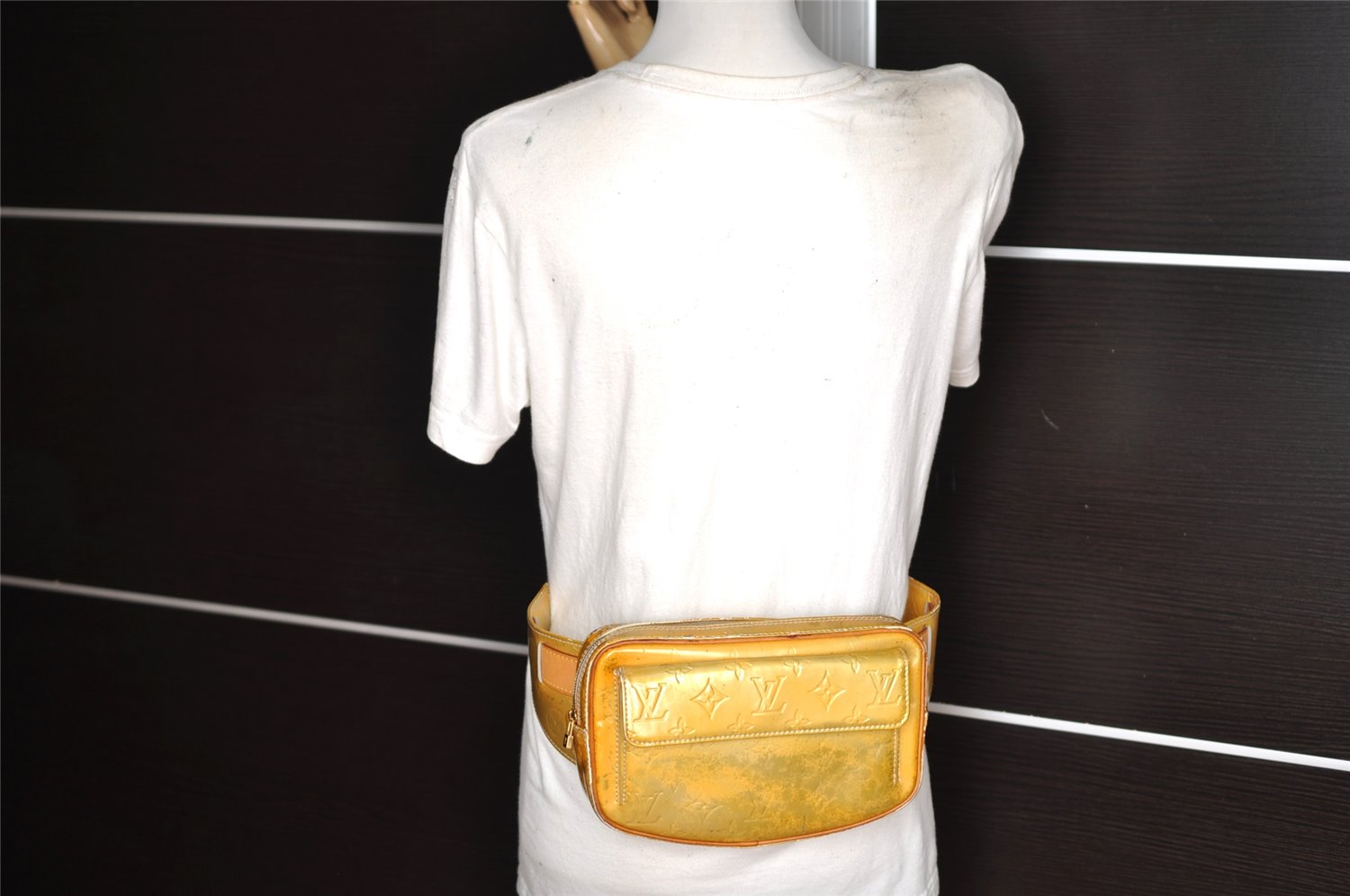 Authentic Louis Vuitton Vernis Fulton Waist Body Bag Yellow M91041 LV 0898K