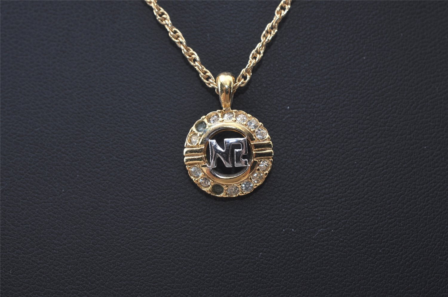 Authentic NINA RICCI Vintage Gold Tone Rhinestone Chain Pendant Necklace 0907J