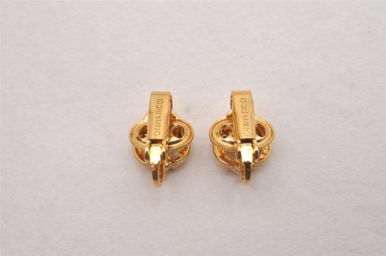 Authentic NINA RICCI Vintage Clip-on Rhinestone Earrings Accessory Gold 0913J