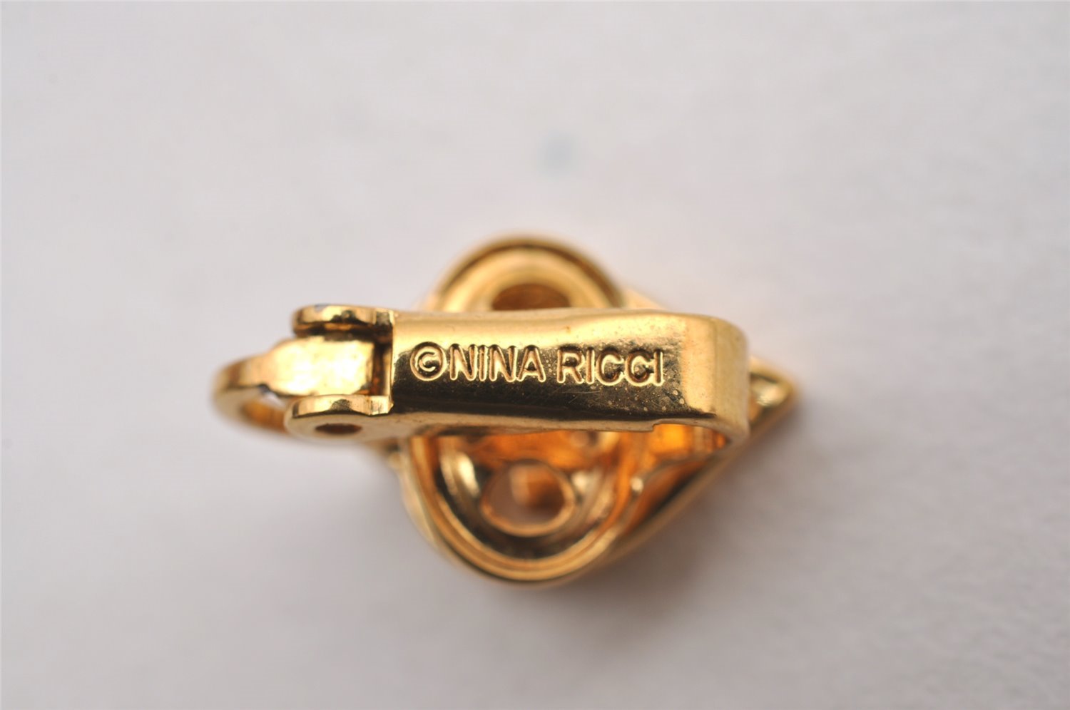 Authentic NINA RICCI Vintage Clip-on Rhinestone Earrings Accessory Gold 0913J